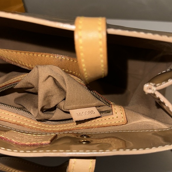 Louis Vuitton 2005 Beige Vernis Reade PM Small Purse MI0085 Top Handle LV - Picture 5 of 16